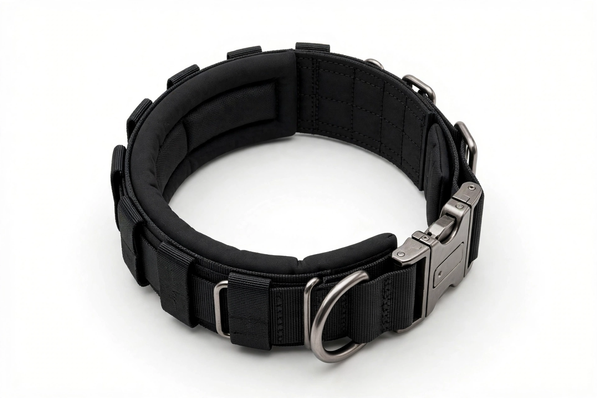 TSPRO black tactical dog collar with heavy-duty metal buckle, editorial product photo